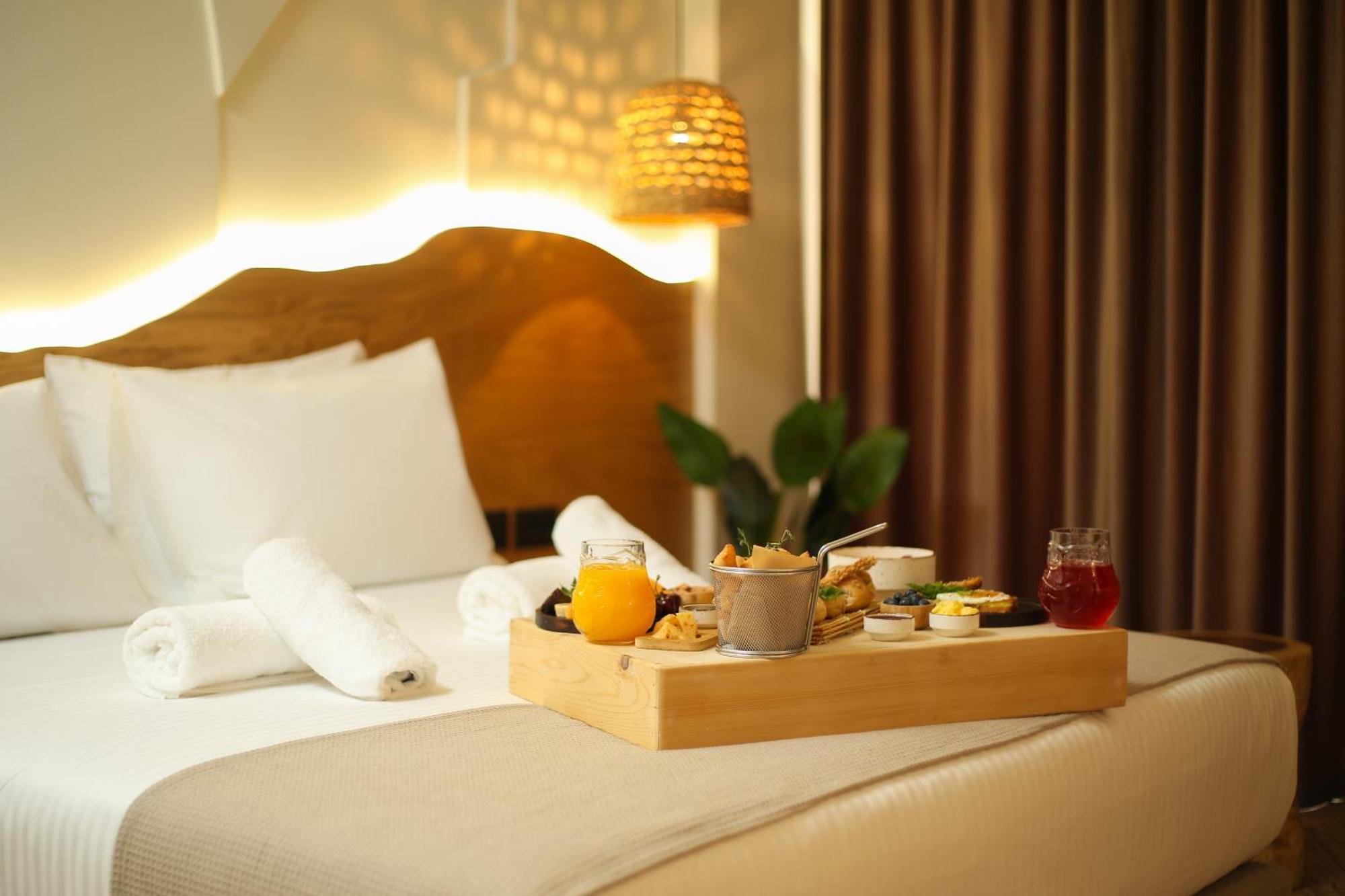 Hotel Brooklyn Vlore Bagian luar foto