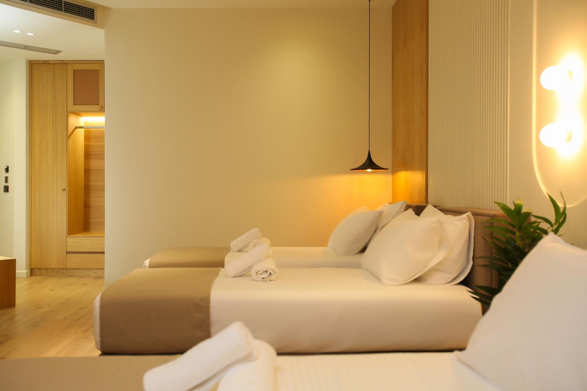Hotel Brooklyn Vlore Bagian luar foto