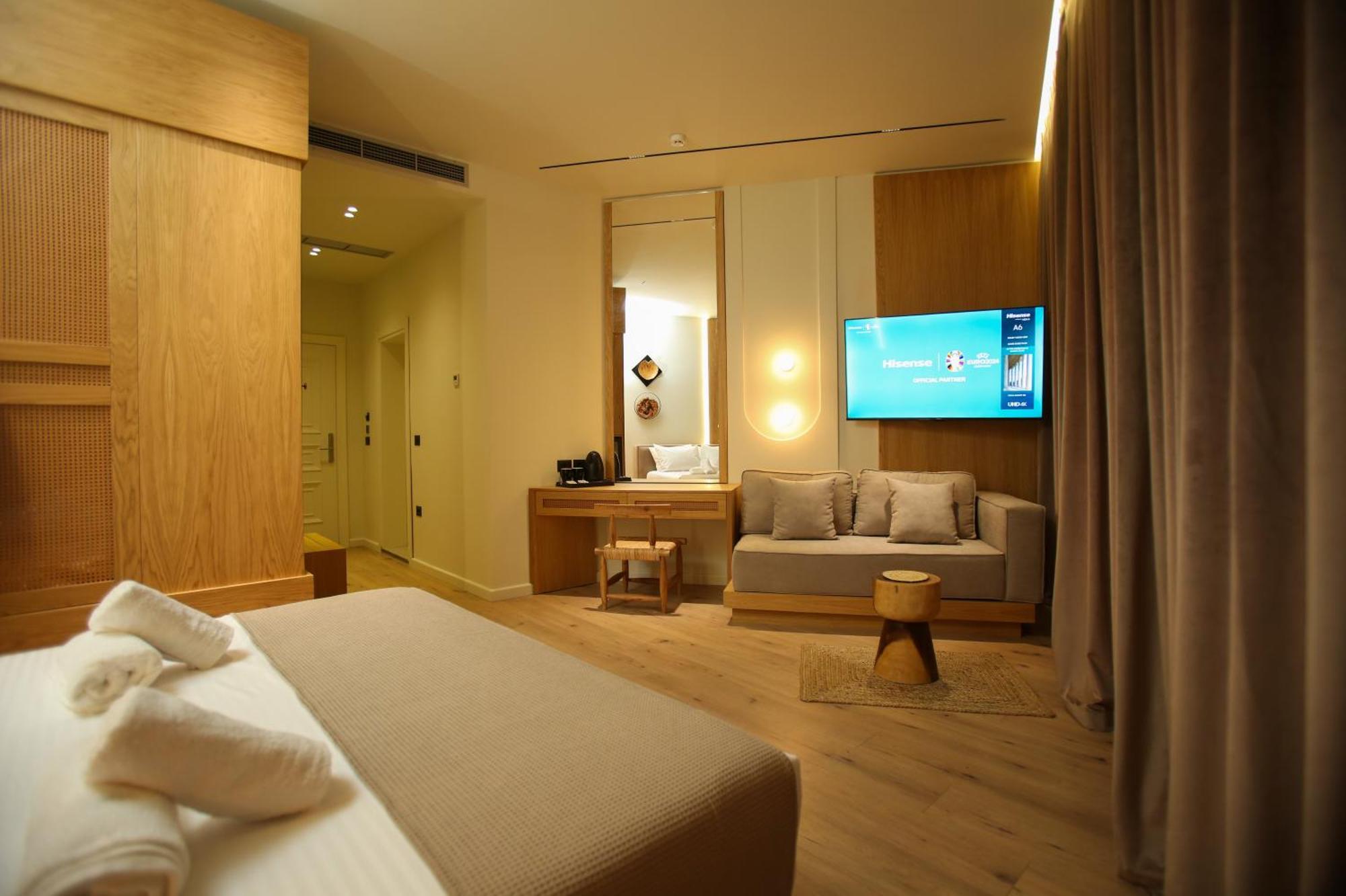 Hotel Brooklyn Vlore Bagian luar foto