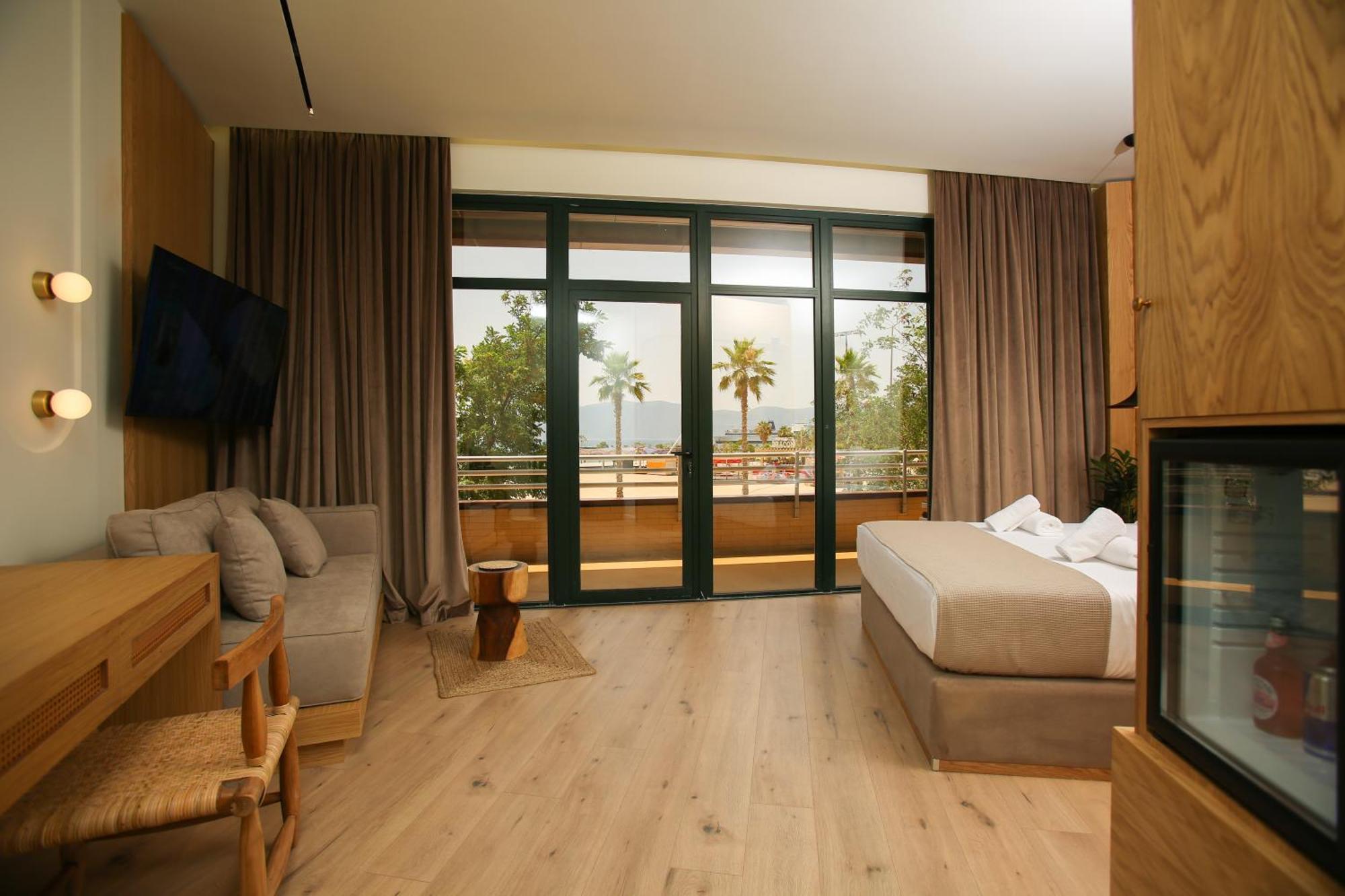 Hotel Brooklyn Vlore Bagian luar foto