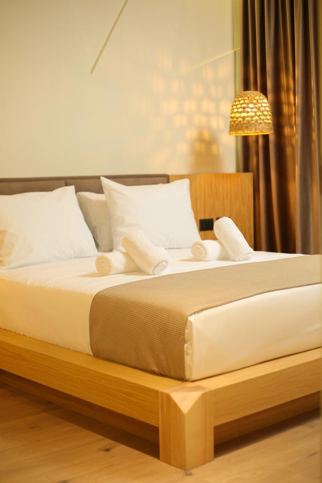 Hotel Brooklyn Vlore Bagian luar foto